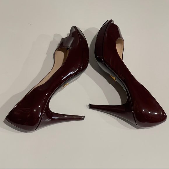 PRADA Burgundy Patent Leather Eyeline Peep Toe Platform Pumps EU40 - Picture 6 of 12